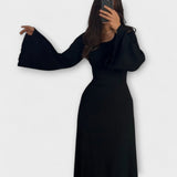 Jocelyn - Vestido de Malha Elegante com Detalhe na Cintura