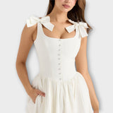 Lotta - Vestido Midi Branco com Detalhe de Laço