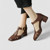 Scarlett – Sandálias T-Strap com Saltos Blocados Ortopédicos