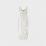 Vestido Maxi drapeado com saia escultural e fenda lateral