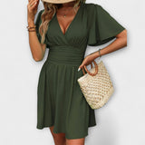 Winslet - Vestido com cintura franzida e decote em V