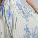 Ophelia | Vestido Midi Sem Mangas com Decote Quadrado e Padrão Floral