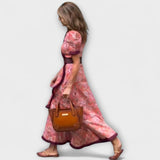 Elegante Vestido Maxi Rosa com Mangas Curtas