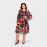 Caroline - Vestido Plus-Size Elegante para o Máximo Conforto