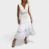 Aurélie - Elegante Vestido de Renda com Decote em V