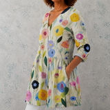 Louise | Blusa longa em linho com padrão de flores pintadas à mão em caules