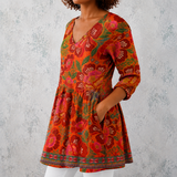 Marion | Blusa Longa de Linho com Grandes Flores Folclóricas e Barra Tecida