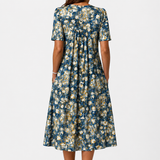 Emelie | Vestido de Verão com Estampa de Flores Silvestres e Pregas Frontais