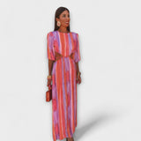 Paloma - Vestido Elegante com Detalhes Cortados