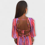 Paloma - Vestido Elegante com Detalhes Cortados