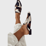 LIORA | LOAFER COM PATRÃO ABSTRATO