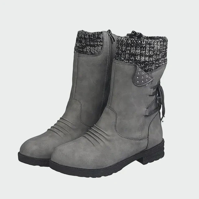 Botins Elegantes em Camurça