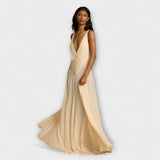 Lavinia - Vestido Maxi com Decote V Profundo
