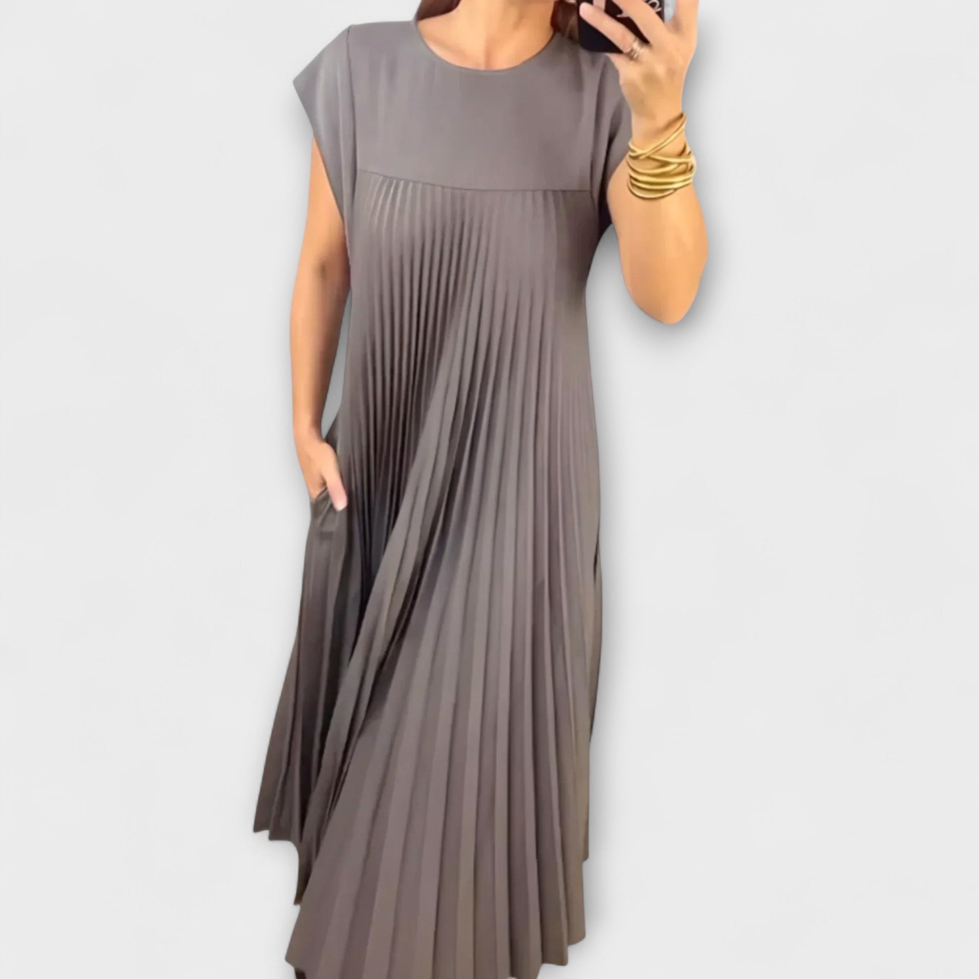 Zairelle – Vestido Plissado Elegante
