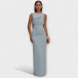 Rieke - Vestido Maximalista Estiloso com Fenda Alta