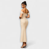 Ione - Vestido Bodycon com Ombros à Mostra