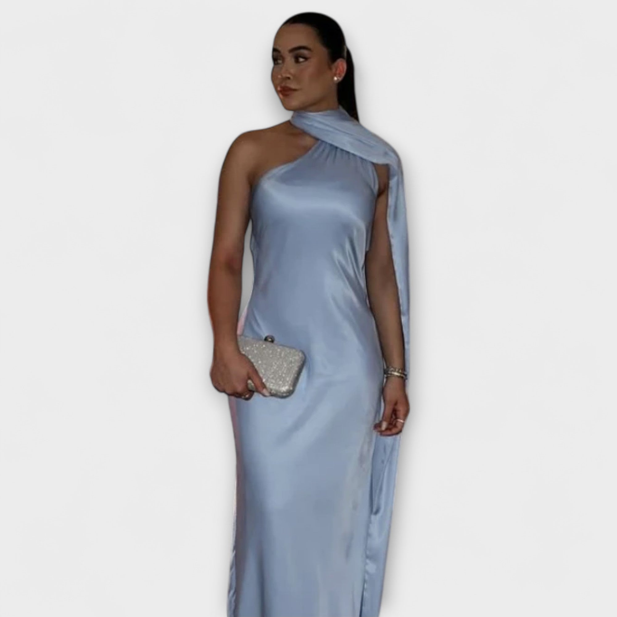 Vestido Maxi Halter Off-Shoulder Elegante