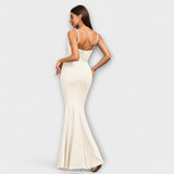 Callie - Vestido Elegante com Rendas