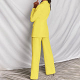 Lara - Blazer e Calças Elegantes