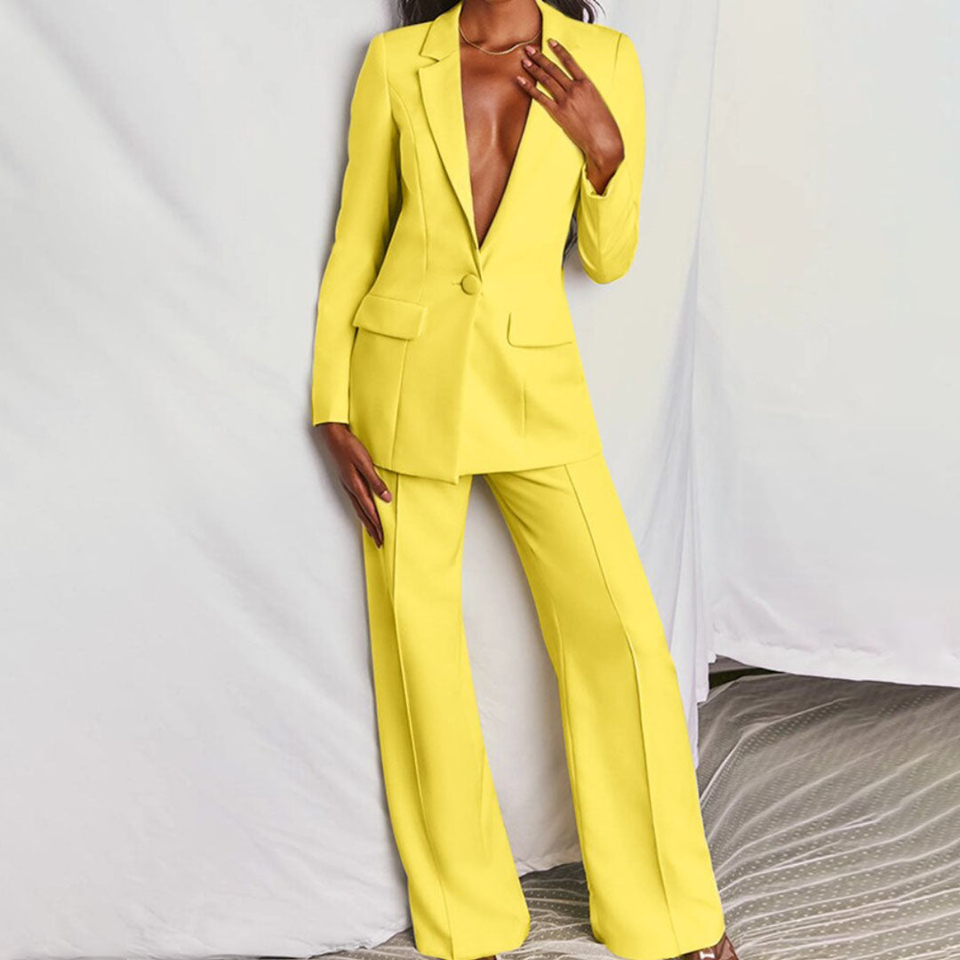 Lara - Blazer e Calças Elegantes