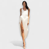 Vestido Maxi drapeado com saia escultural e fenda lateral