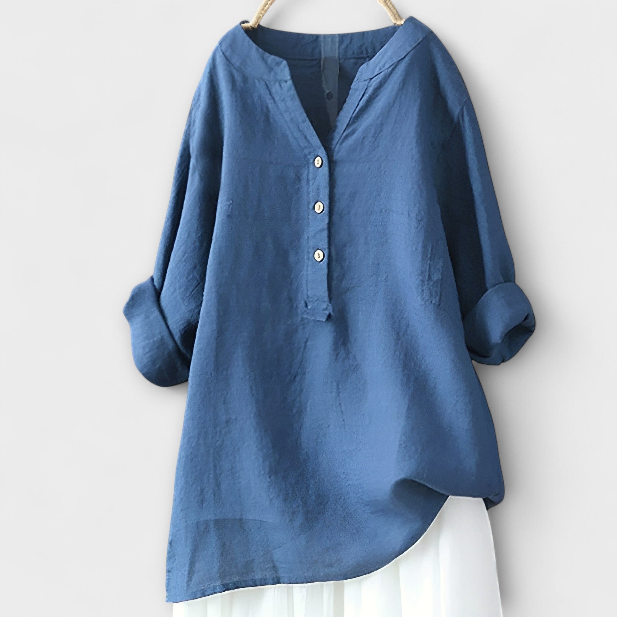 Rosmarie™ | Blusa de Linho com Decote em V e Botões