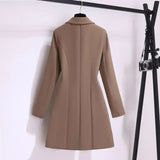 LOUISA | MANTEAU ELEGANTE COM DETALHES PLISSADOS