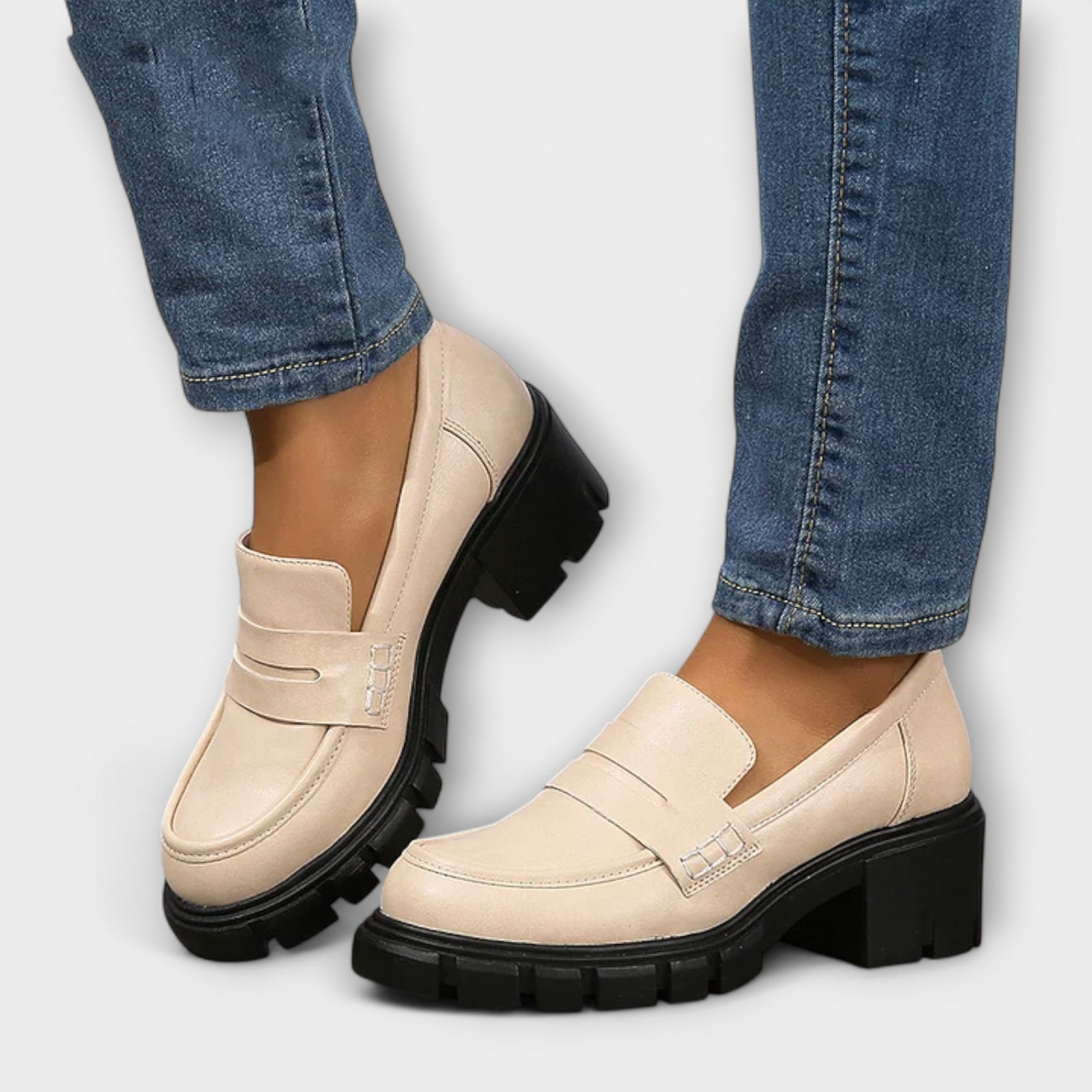 Harriet - Sabrinas Legere com Salto Chunky