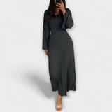 Jocelyn - Vestido de Malha Elegante com Detalhe na Cintura