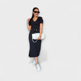 Danielle - Top Elegante com Decote em V e Saia