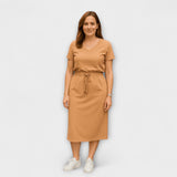 Danielle - Top Elegante com Decote em V e Saia