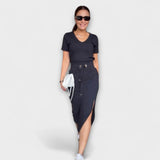 Danielle - Top Elegante com Decote em V e Saia